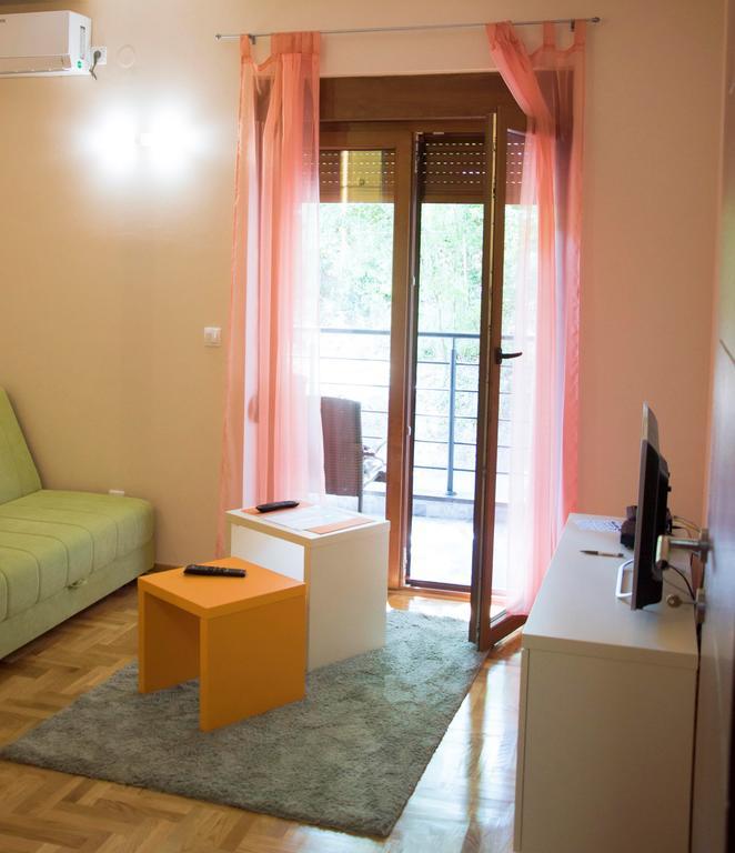 Appartement Apartman Lena à Vrnjačka Banja Chambre photo